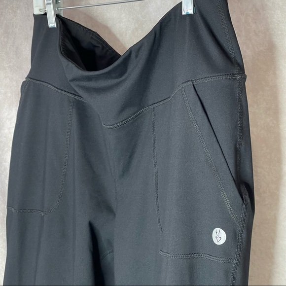 Torrid Black Full length Active Performance Core Legging With Trouser Pockets 3X - Picture 4 of 14